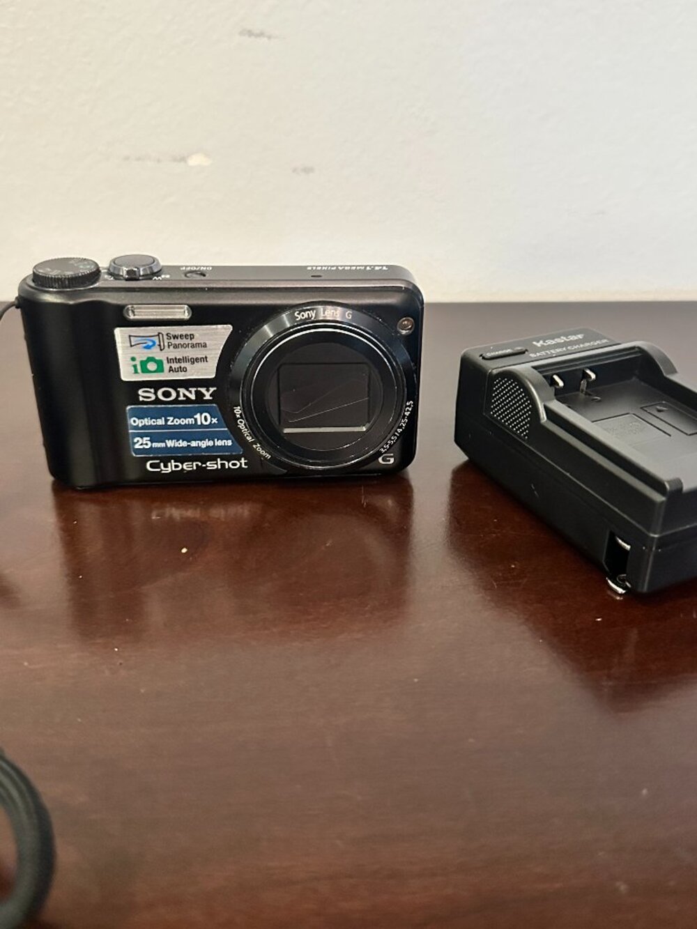 Sony Cyber-shot DSC-H55 Digital Camera 14.1 Pixel 10x Black Charger Tested